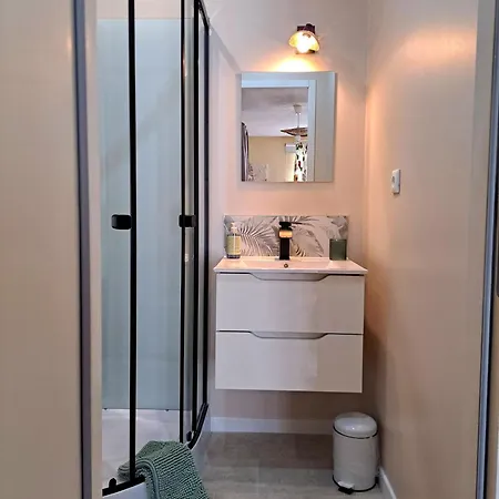 Holiday home Ancienne Forge, Aire De Loisirs Avec Piscine Marigny (Poitou-Charentes)