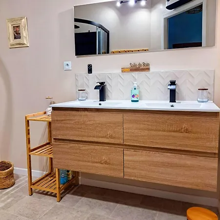 Ancienne Forge, Aire De Loisirs Avec Piscine