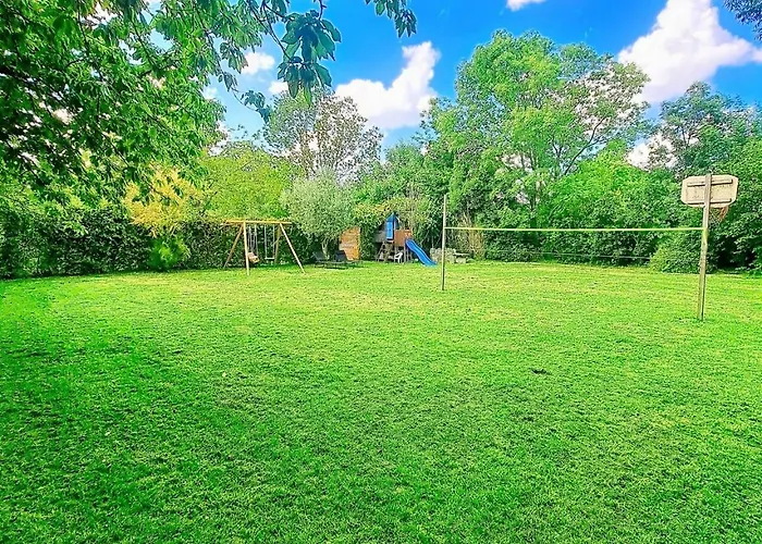 Ancienne Forge, Aire De Loisirs Avec Piscine Holiday home Marigny (Poitou-Charentes)