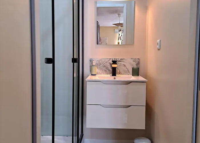 Holiday home Ancienne Forge, Aire De Loisirs Avec Piscine Marigny (Poitou-Charentes)